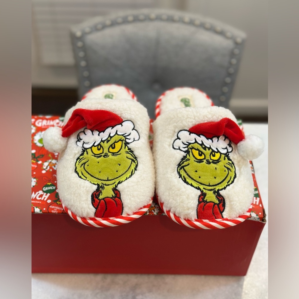 The Grinch Christmas By Dr. Seuss Women’s Slippers, Size Medium (7/8)